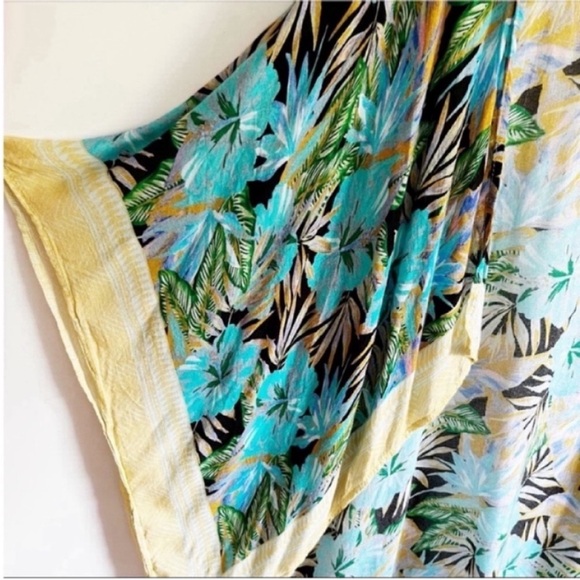 Urban Outfitters kimono blue green floral lightweight tropical - Picture 5 of 8